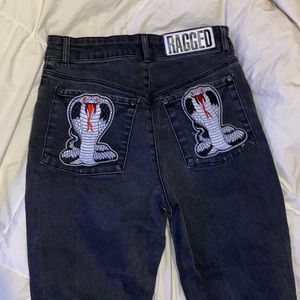 THE RAGGED PRIEST cobra dark wash mom jeans